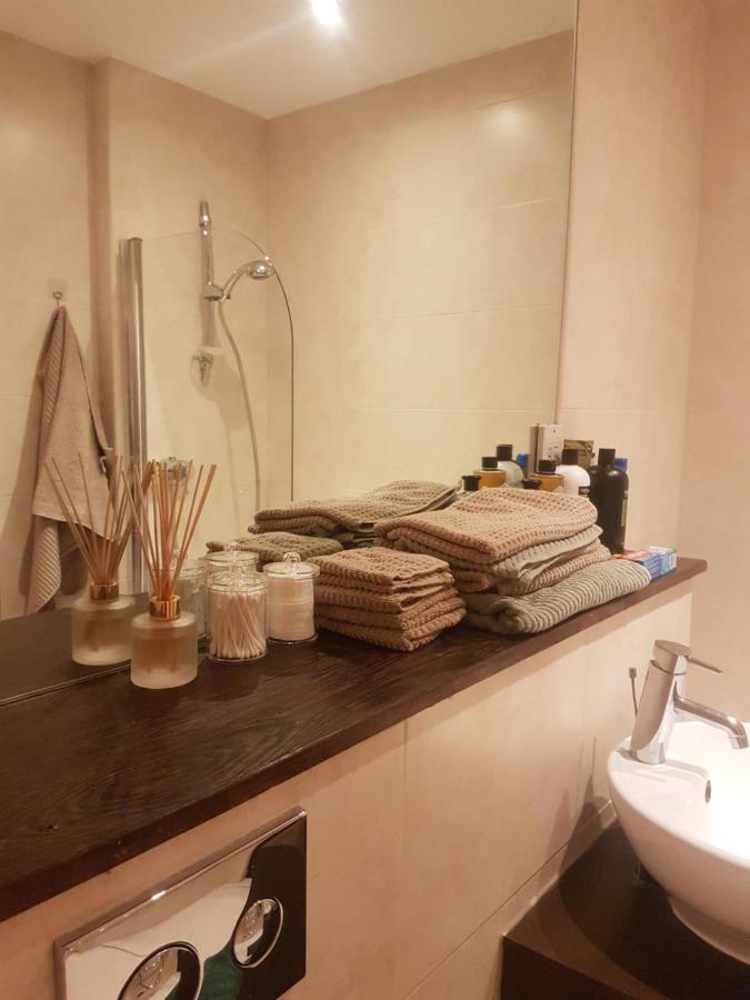 London City View Apartment, Short Walk To Tower Bridge, Free Parking Kültér fotó